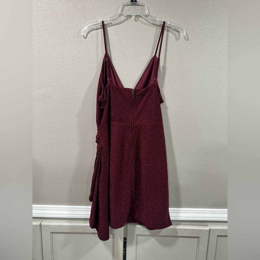 Trixxi Maroon Glitter Dress - Picture 4 of 6